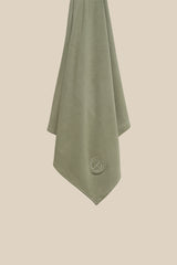 The CHANO breathable modal jersey hijab in sage green is made from premium modal. This hijab offers silky softness, breathability, and a luxurious feel. It’s gentle on skin and hair, helps prevent damage, and allows air to flow and keeps moisture away. With its natural drape, stretch, and non-slip quality, it’s easy to style and stays in place without an undercap.