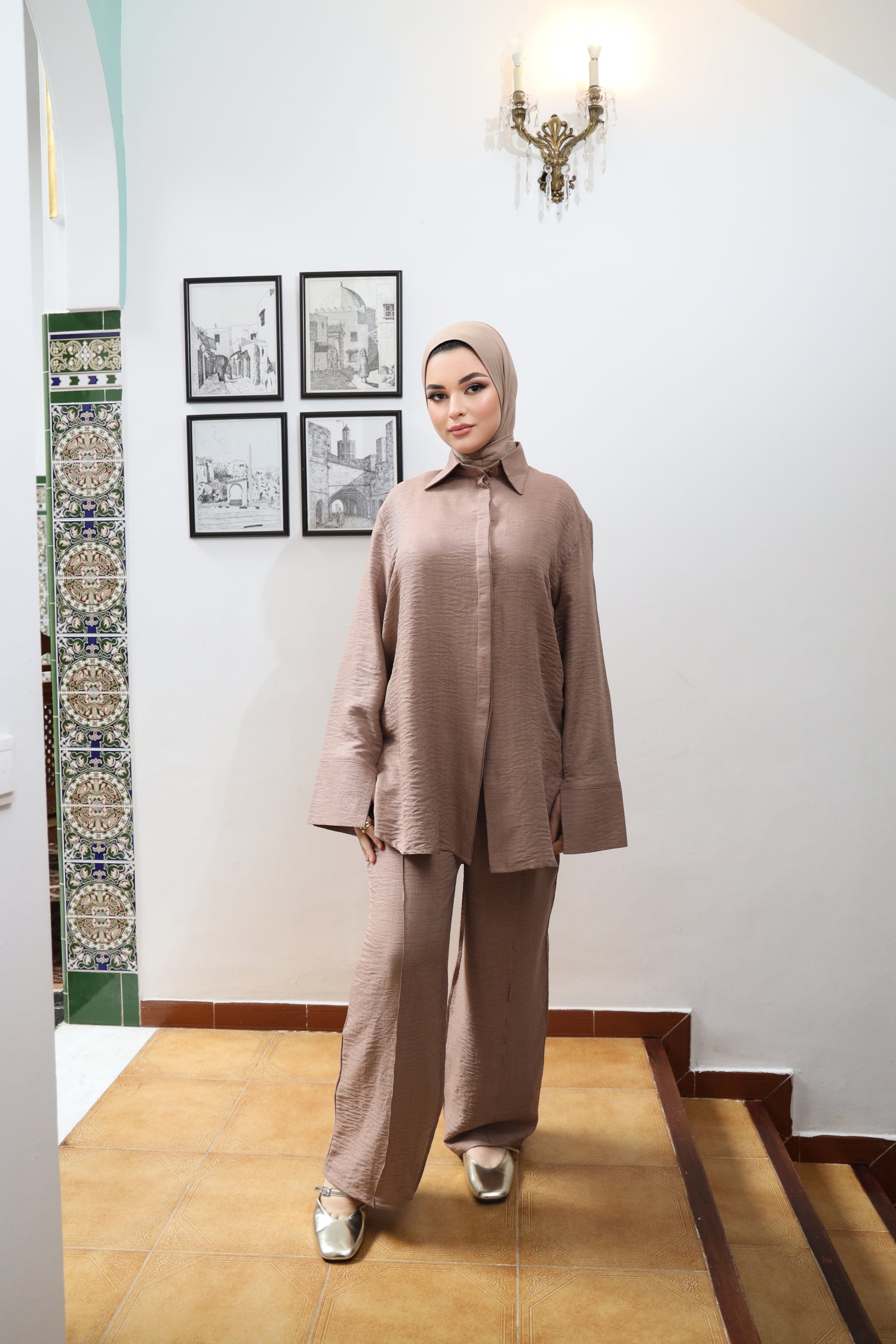 Modest fashion textured two-piece set in soft brown – loose-fit tunic and wide-leg pants styled with an instant bamboo hijab. 
